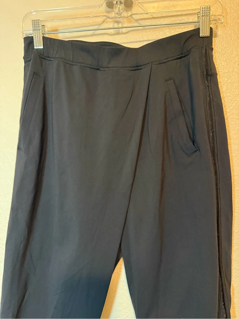 Lululemon Retreat Yogi Crop Wrap Front Workout Pants Black Size 4